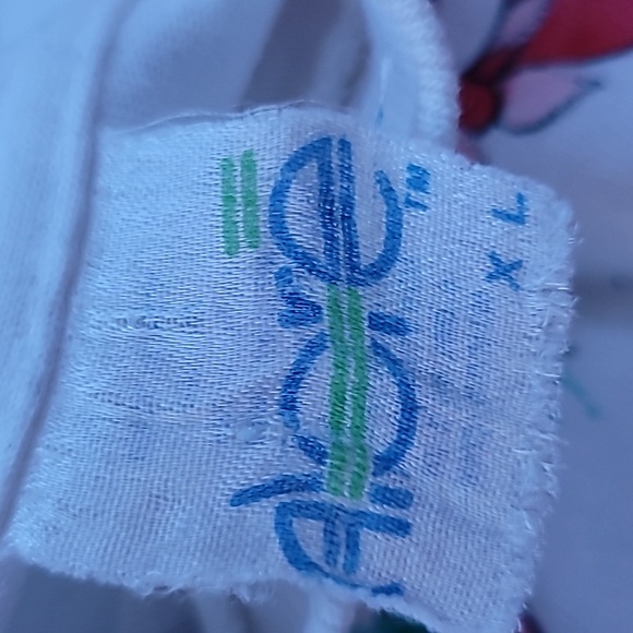 Vintage 1988 M. Paw Prints single stitch t-shirt - Picture 7 of 8